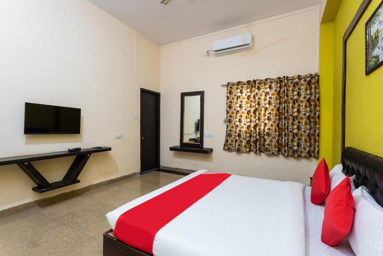 Oyo 35845 U-Turn Hotel Harsola Exterior foto